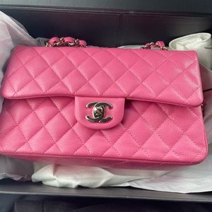 Authentic hot pink Chanel hAndbag